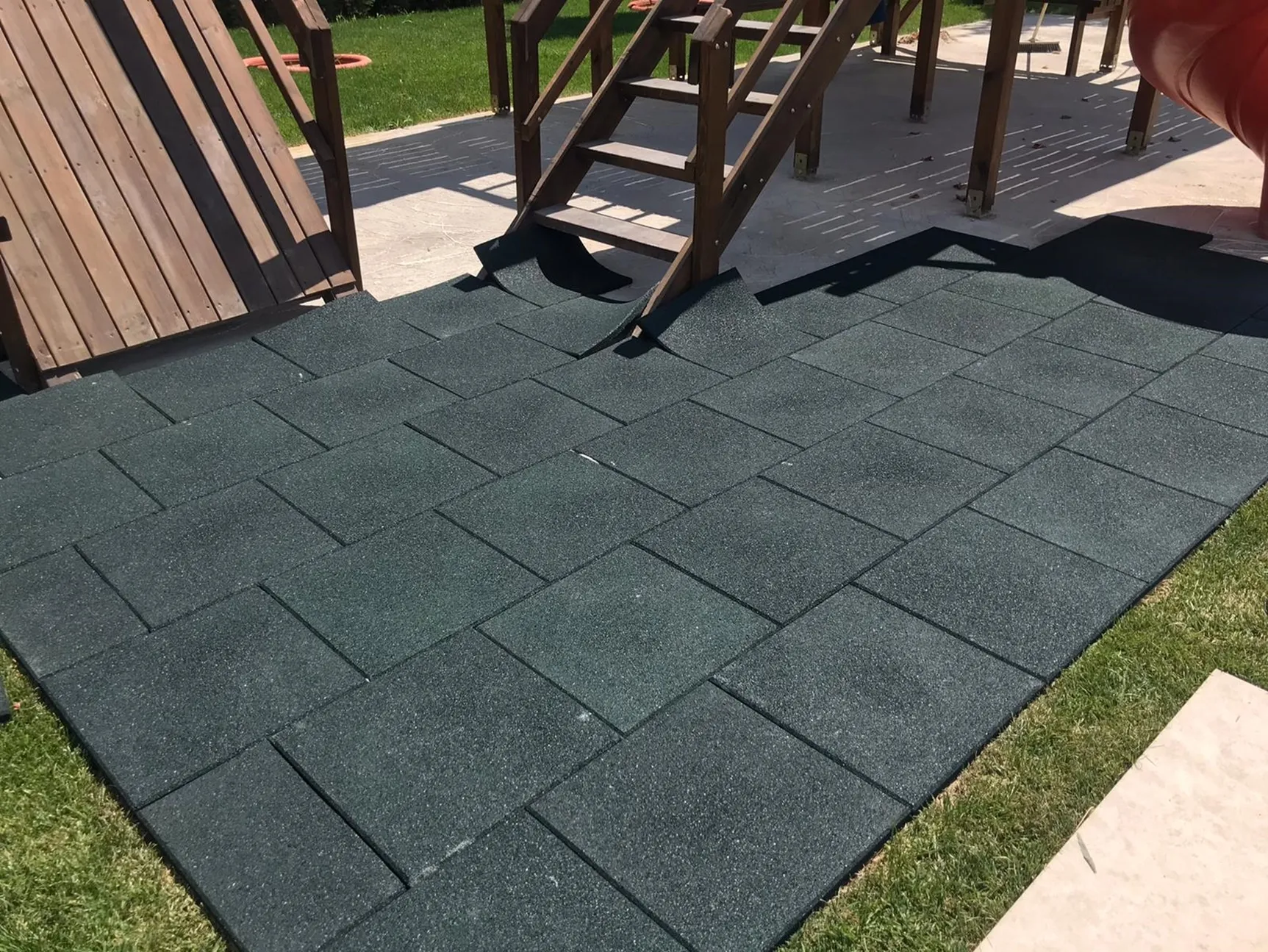 Karo Kauçuk Zemin Kaplama